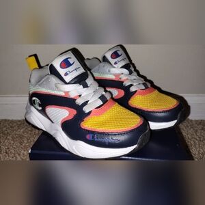 Kids champion shoes size 11